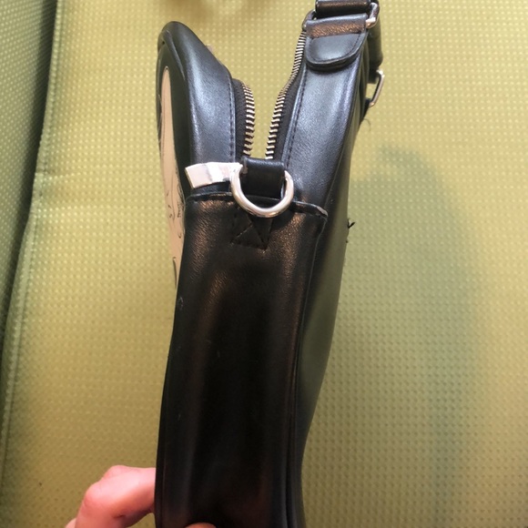 Banned Apparel Bastet/Sphinx Cat Round Purse Shoulder Bag - Picture 4 of 9